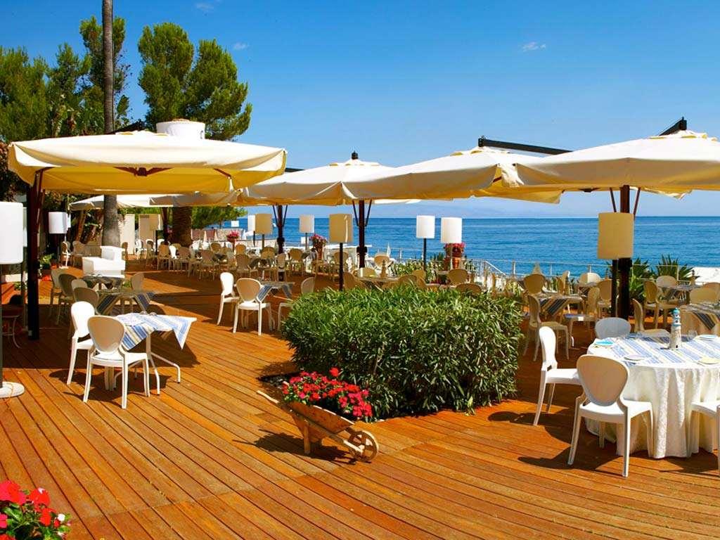 Hotel Caparena Taormina Restaurant photo